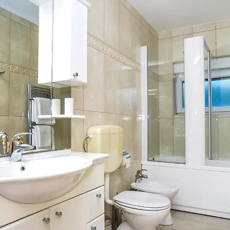 Casa vacanze Cozy In With Jacuzzi