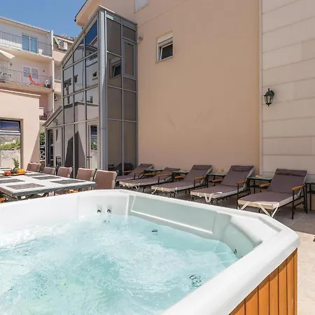 Cozy In With Jacuzzi Σπίτι διακοπών