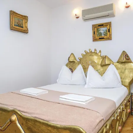 Сasa de vacaciones Cozy In With Jacuzzi