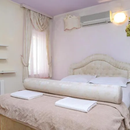 Сasa de vacaciones Cozy In With Jacuzzi Makarska