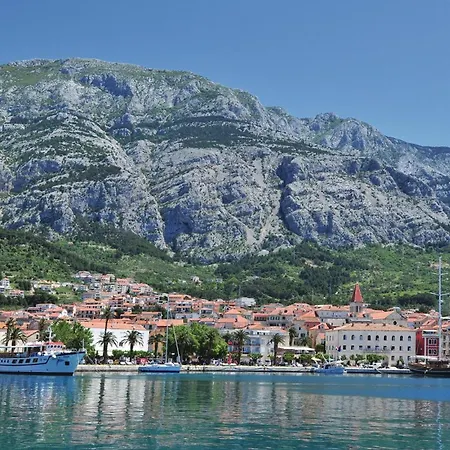 Сasa de vacaciones Cozy In With Jacuzzi Makarska